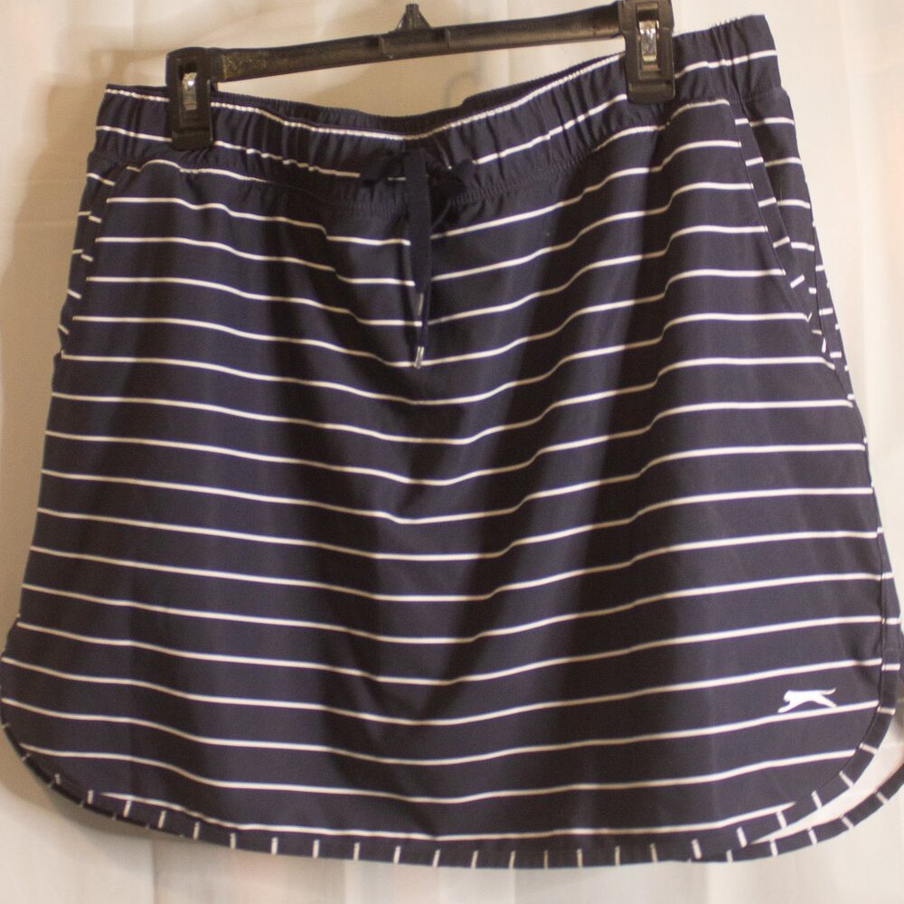 Slazenger Navy Blue with White Stripes Golf Skort Women's XL